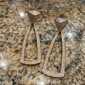 Elegant Gold Drop Earrings